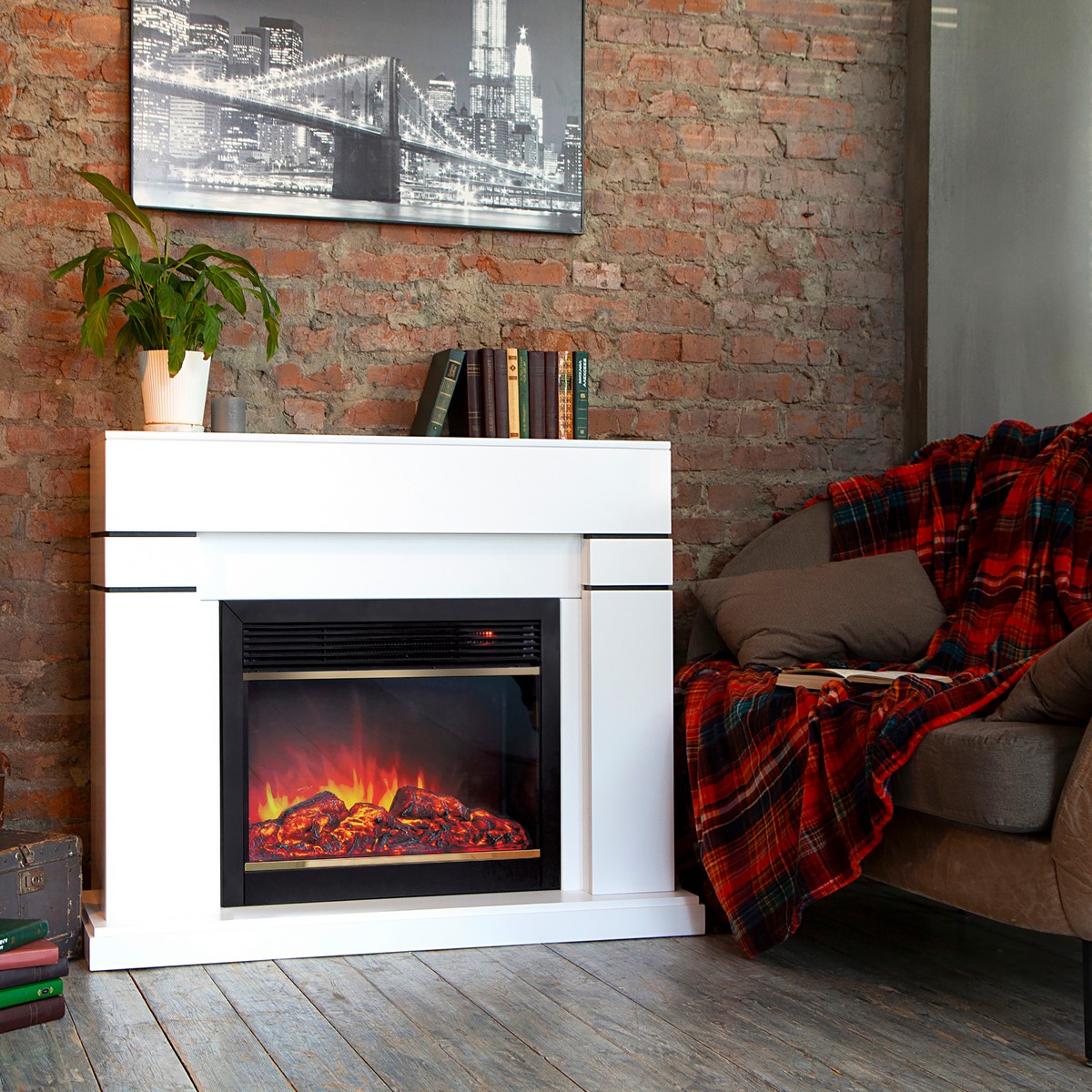 Электрокамин RealFlame Lindelse 26 WT белый с очагом Moonblaze