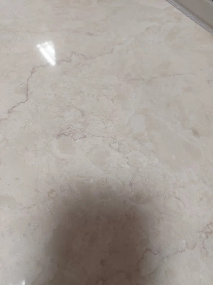 Камин из мрамора Gella с очагом MoonBlaze Deluxe Black